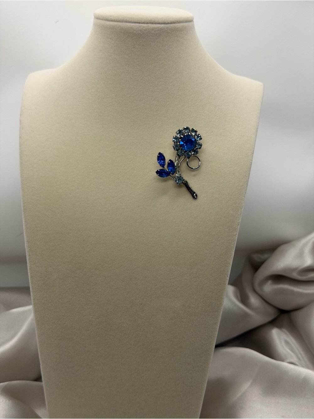 Vintage Silver Tone Leaf Brooch - Blue & Clear Rhinestone Botanical Pin